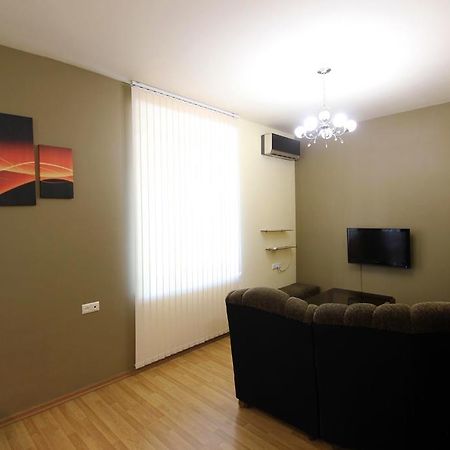Studio With Balcony On Sayat Nova Avenue Erévan Extérieur photo