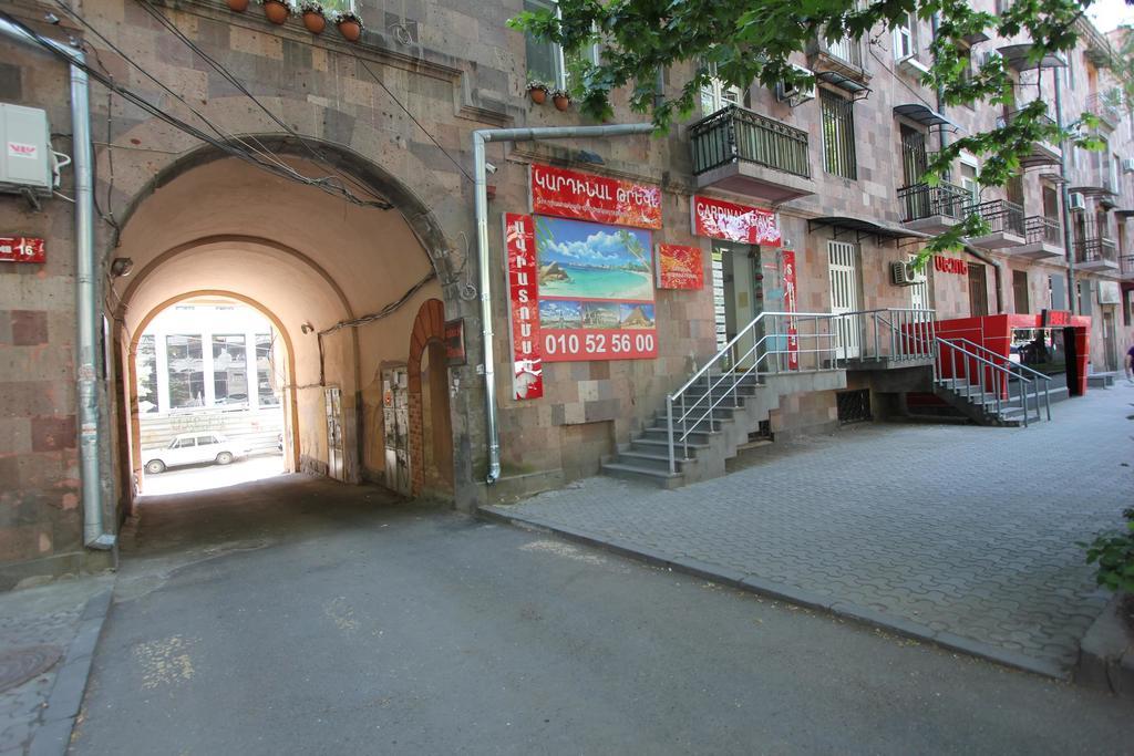 Studio With Balcony On Sayat Nova Avenue Erévan Extérieur photo